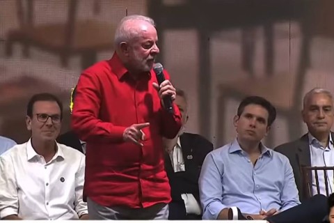https://diariodopoder.com.br/brasil Lula constrange Motta vaiado atacando-o que chama de baixo nível do congresso. Lula constrange  Motta, é o que existe de existe pior